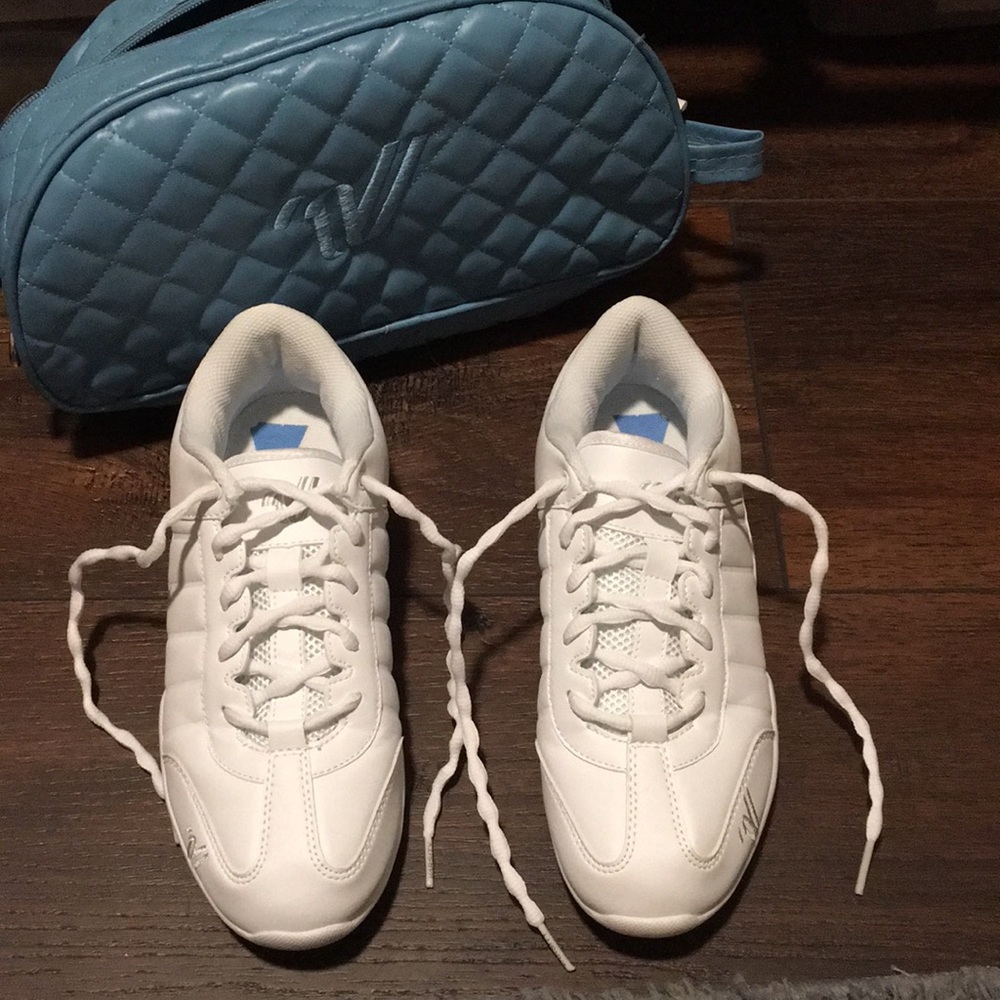 Varsity Brand Cheer Shoes size 8